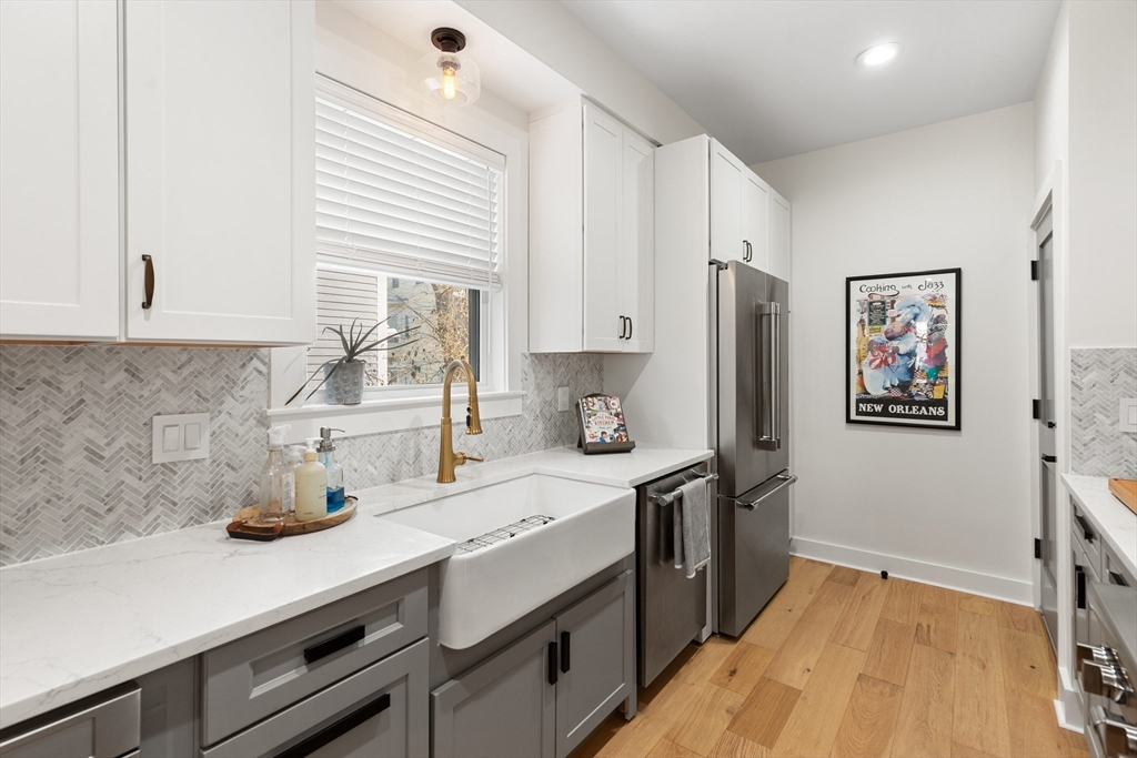 161 Lowell St # 1