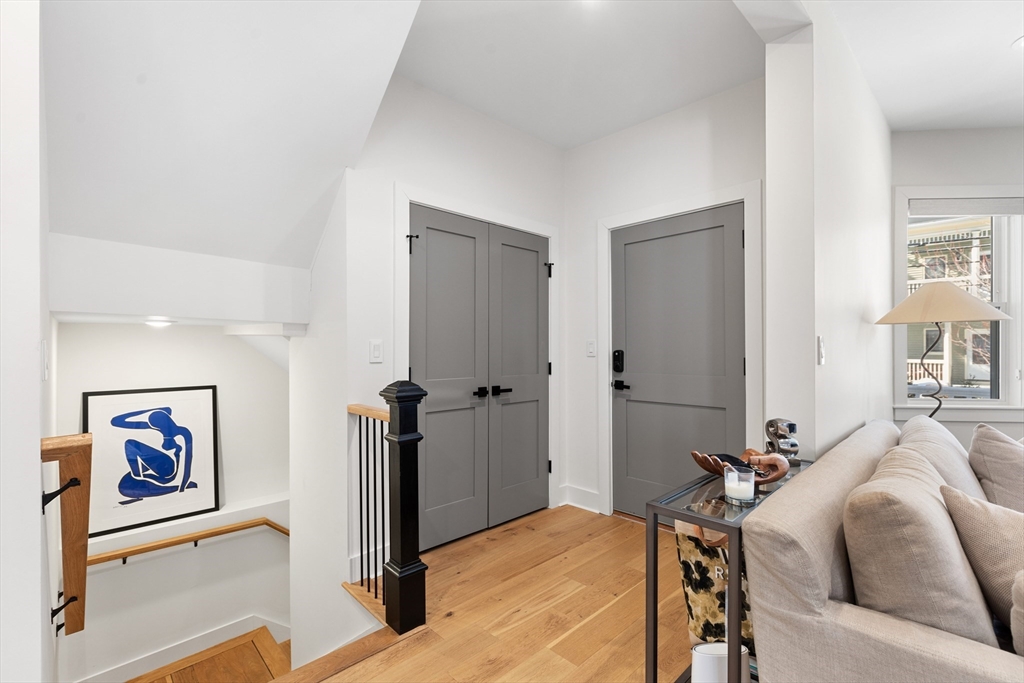 161 Lowell St # 1