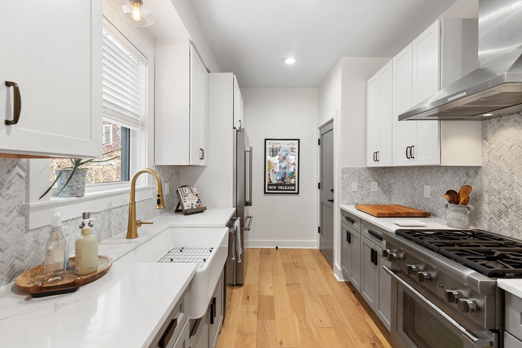 161 Lowell St # 1