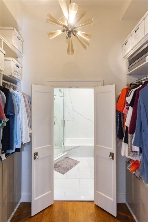 288 Commonwealth Ave # 1