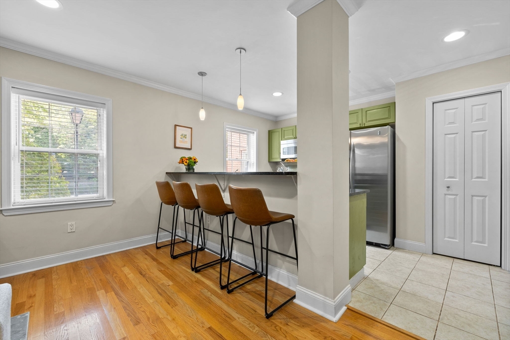 27-29 Commonwealth Ave # 9