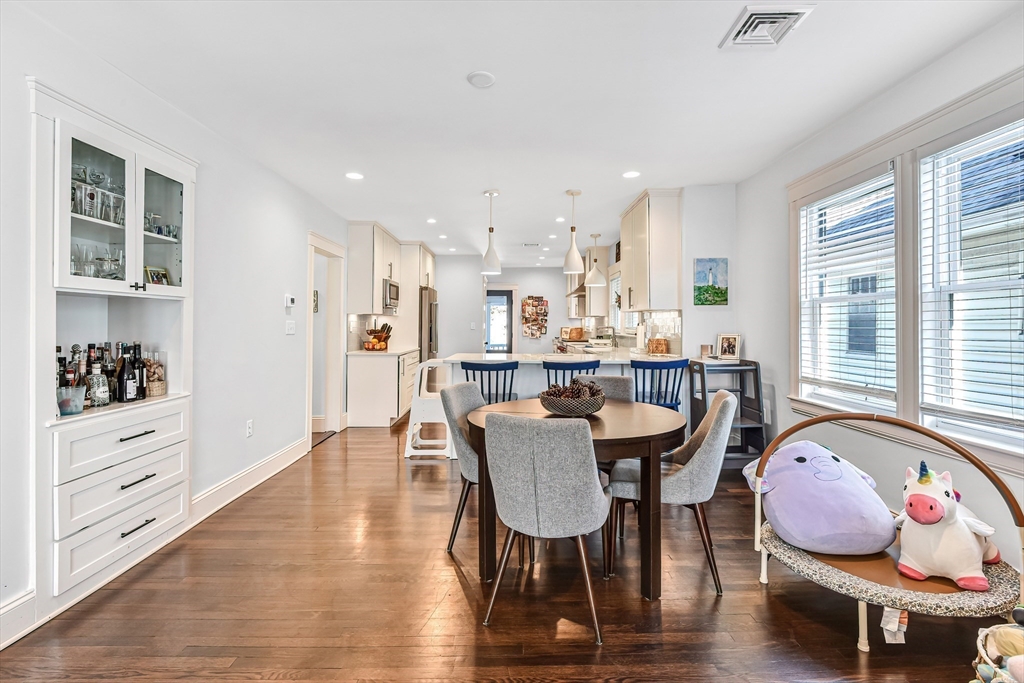 58 Metropolitan Ave # 2
