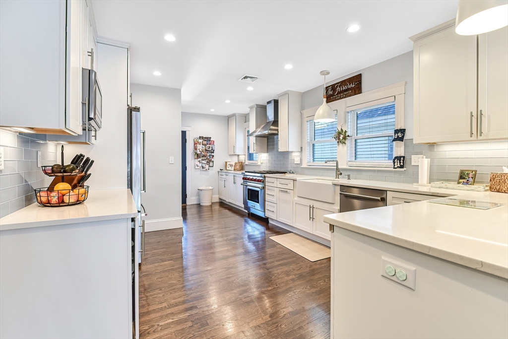 58 Metropolitan Ave # 2
