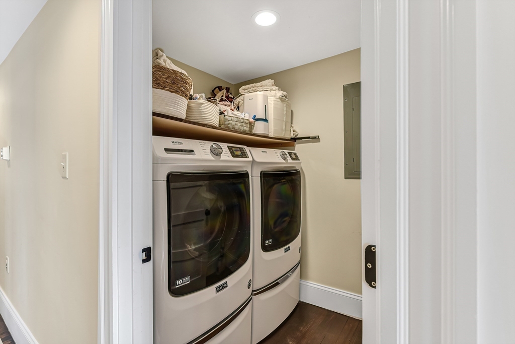 58 Metropolitan Ave # 2