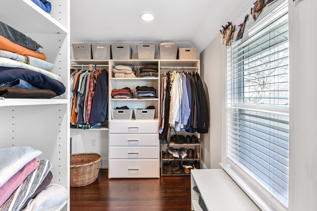 58 Metropolitan Ave # 2
