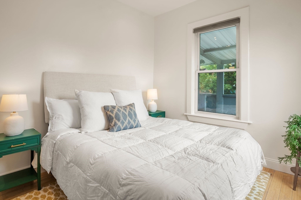 178 Hyde Park Ave # 3