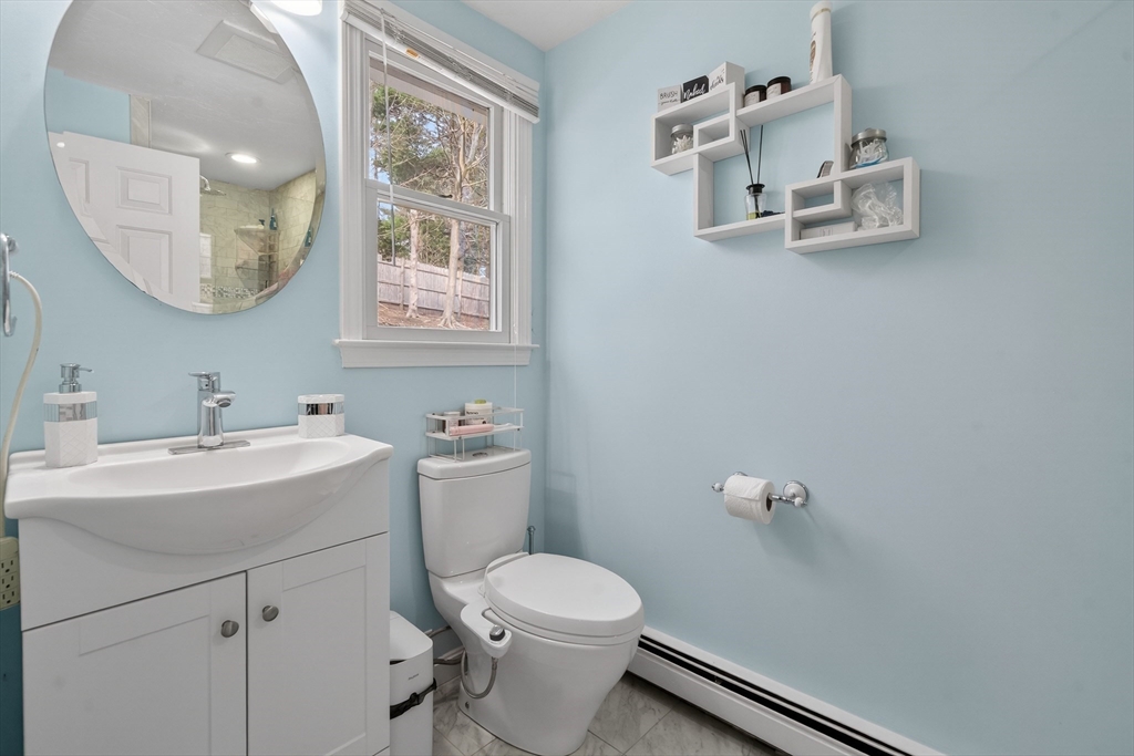 50 Meetinghouse Cir