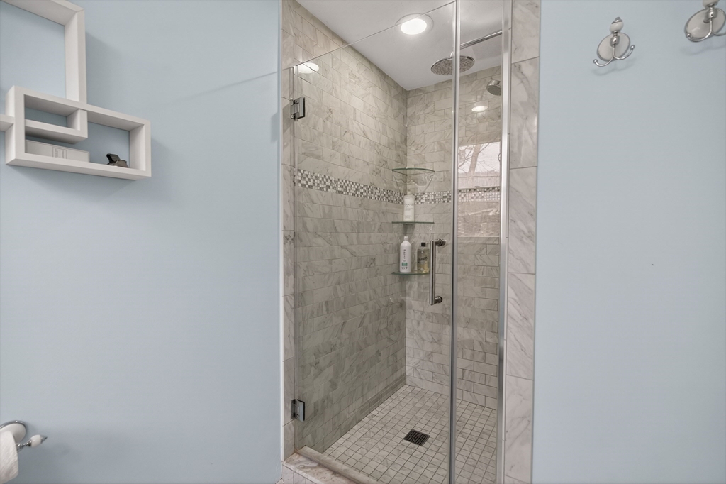 50 Meetinghouse Cir