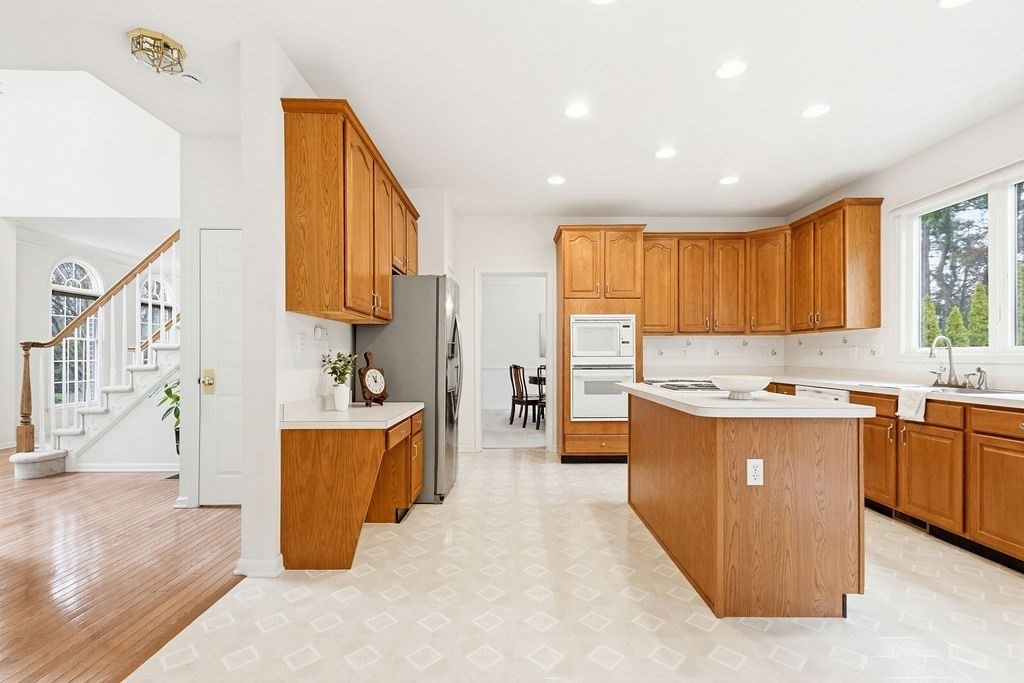 30 Hancock Rd