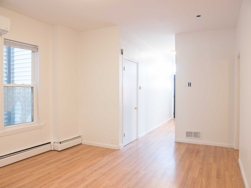 186 Emerson Street # 1