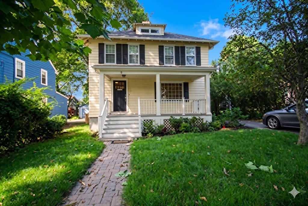 30 Farmcrest Ave