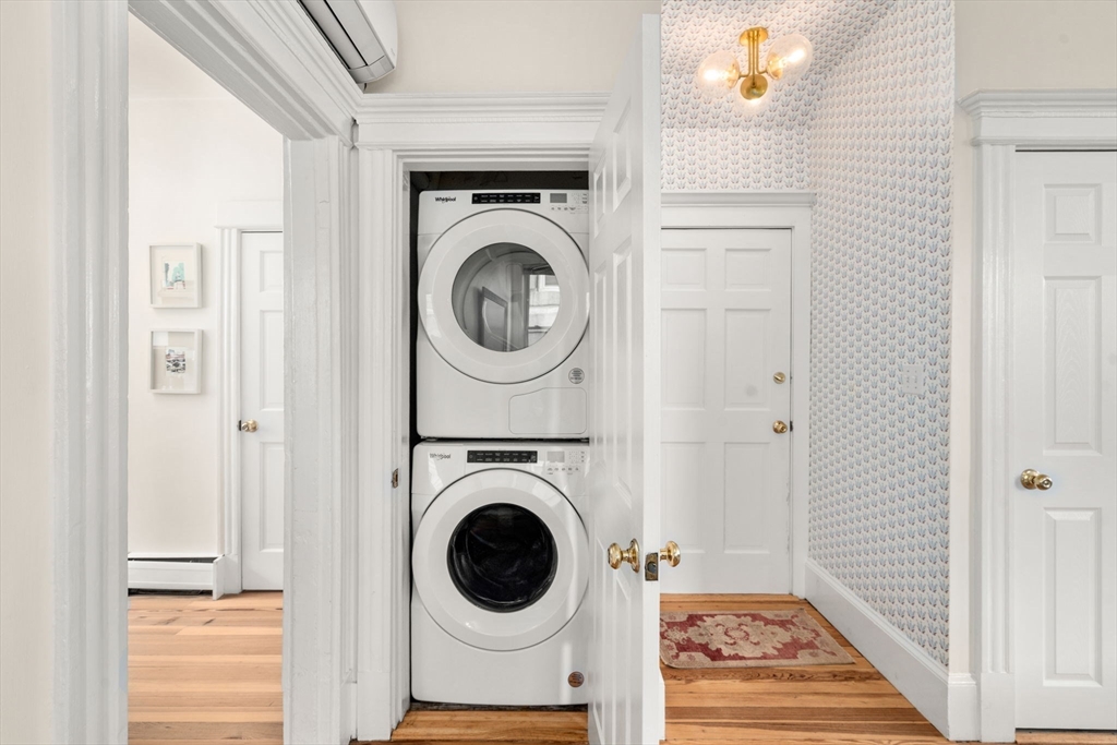 6-8 Bartlett St # 3