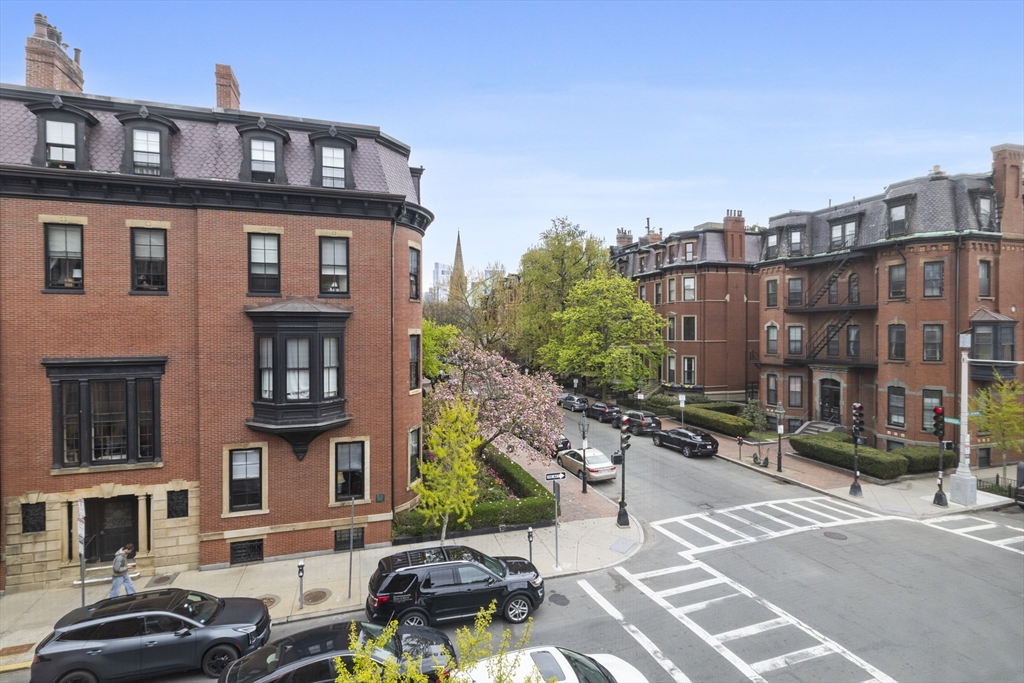 274 Clarendon St # 3