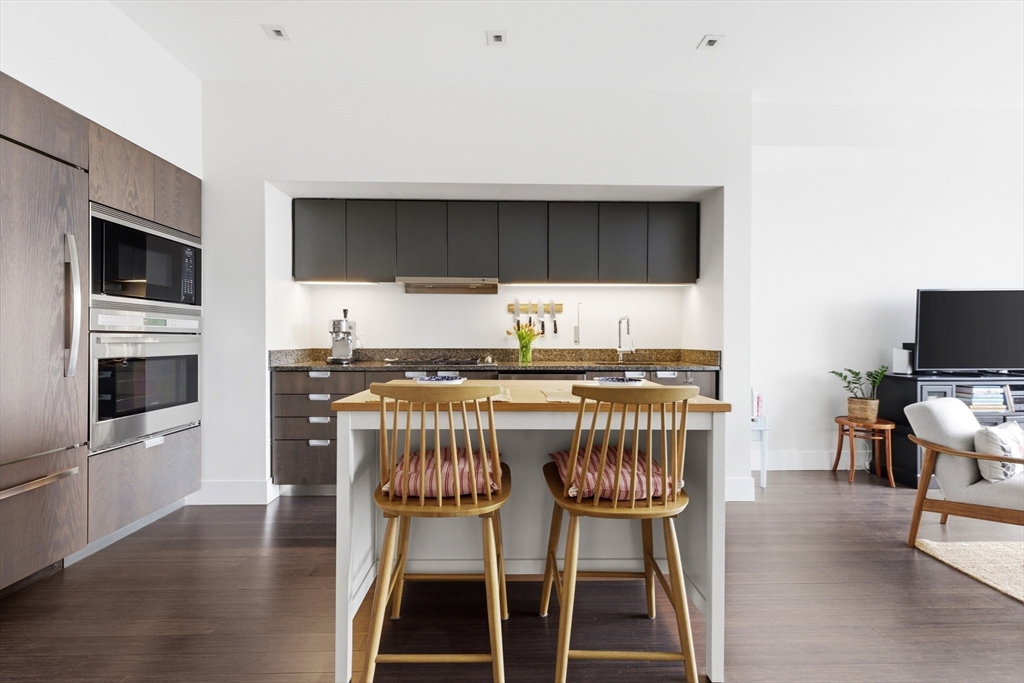 110 Stuart Street # 20A