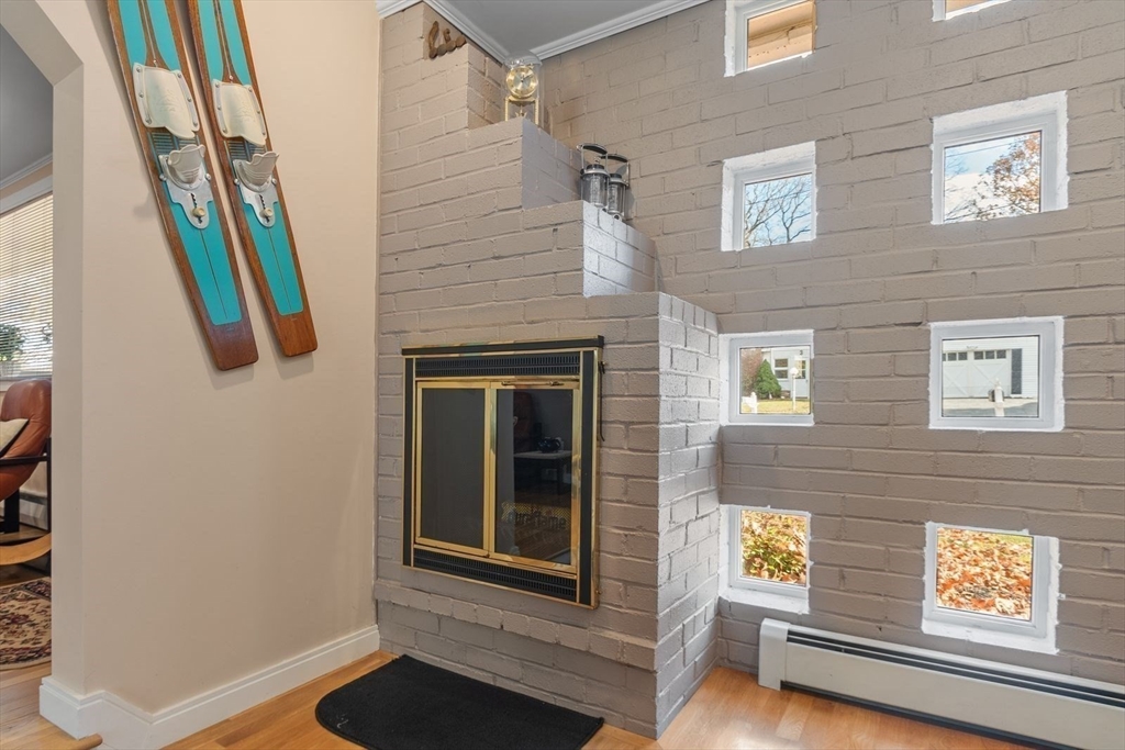 4 Anderson St