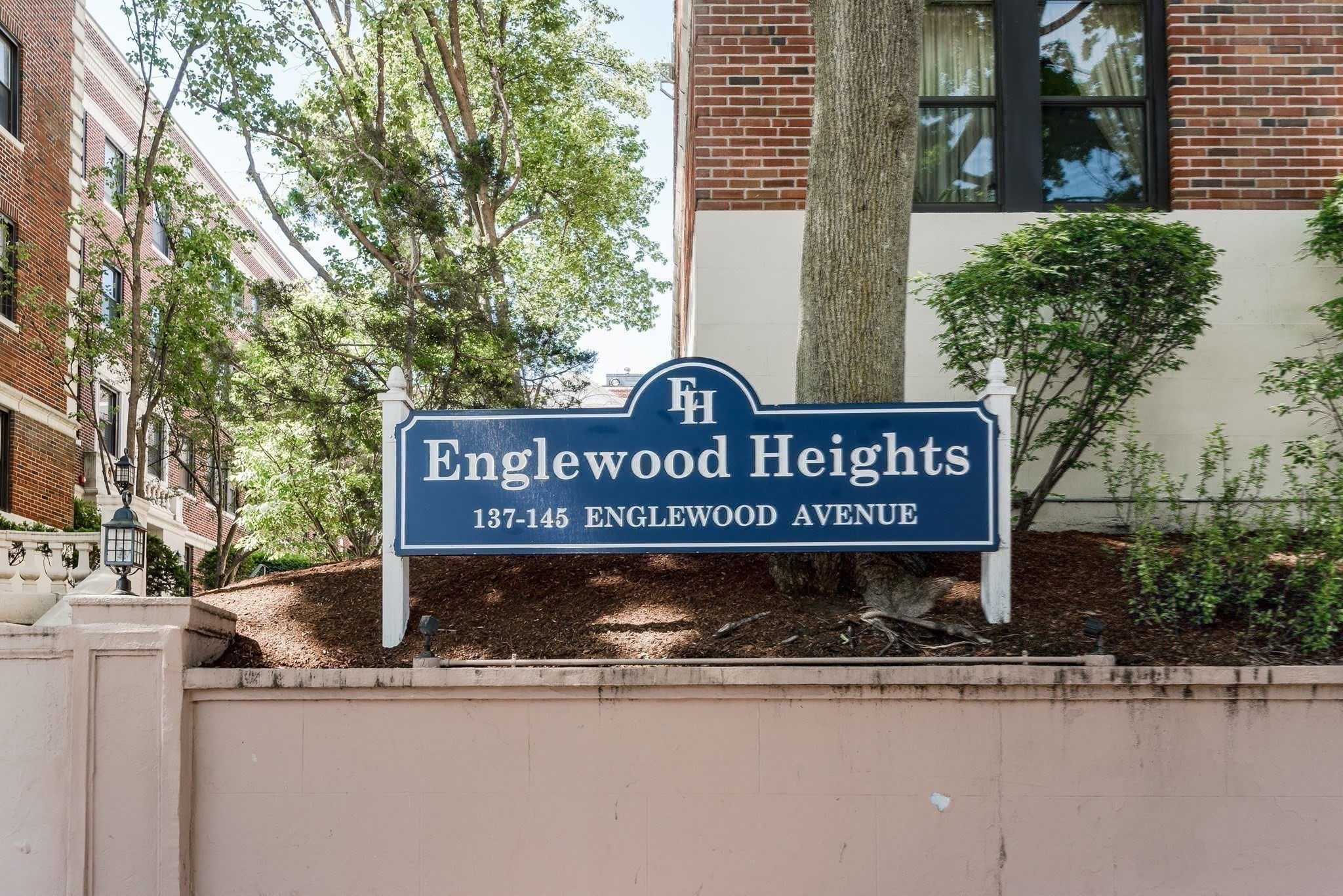 145 Englewood Ave # 33