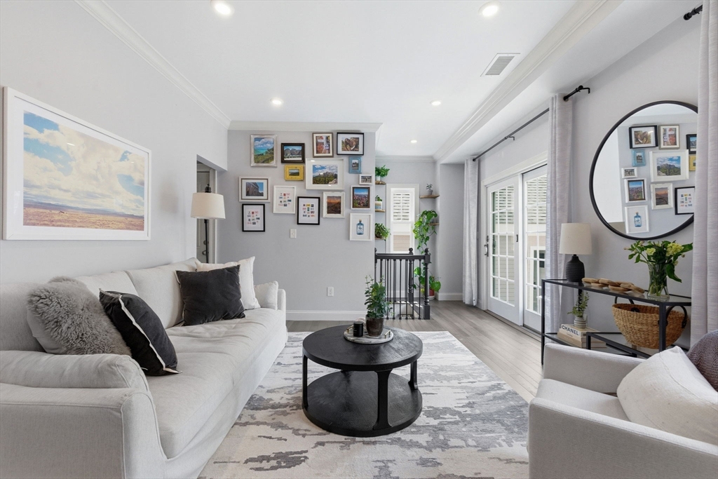 73 Bartlett Rd # 1