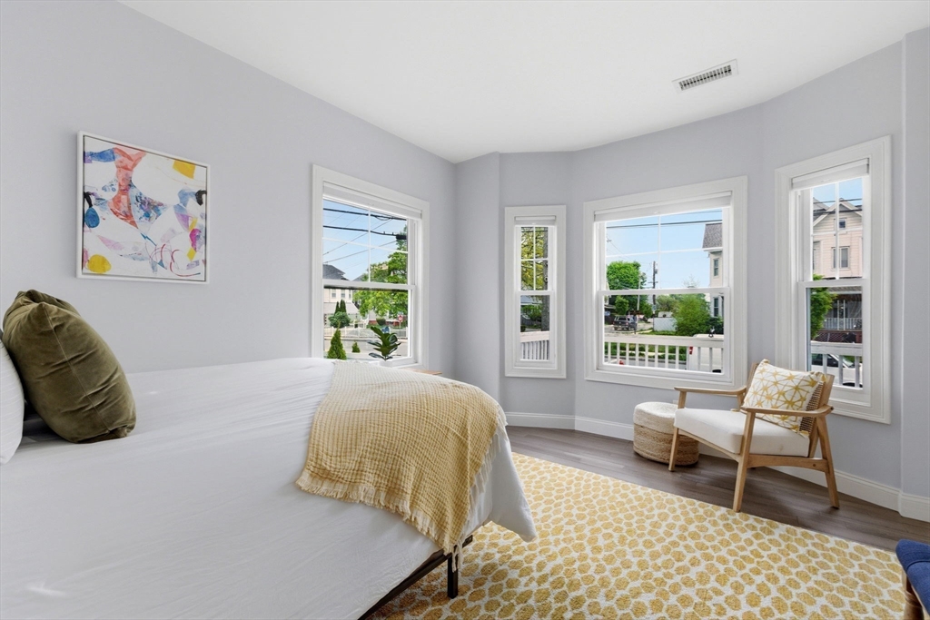 73 Bartlett Rd # 1