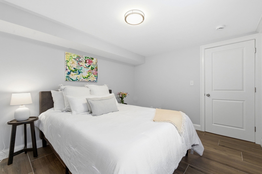 73 Bartlett Rd # 1