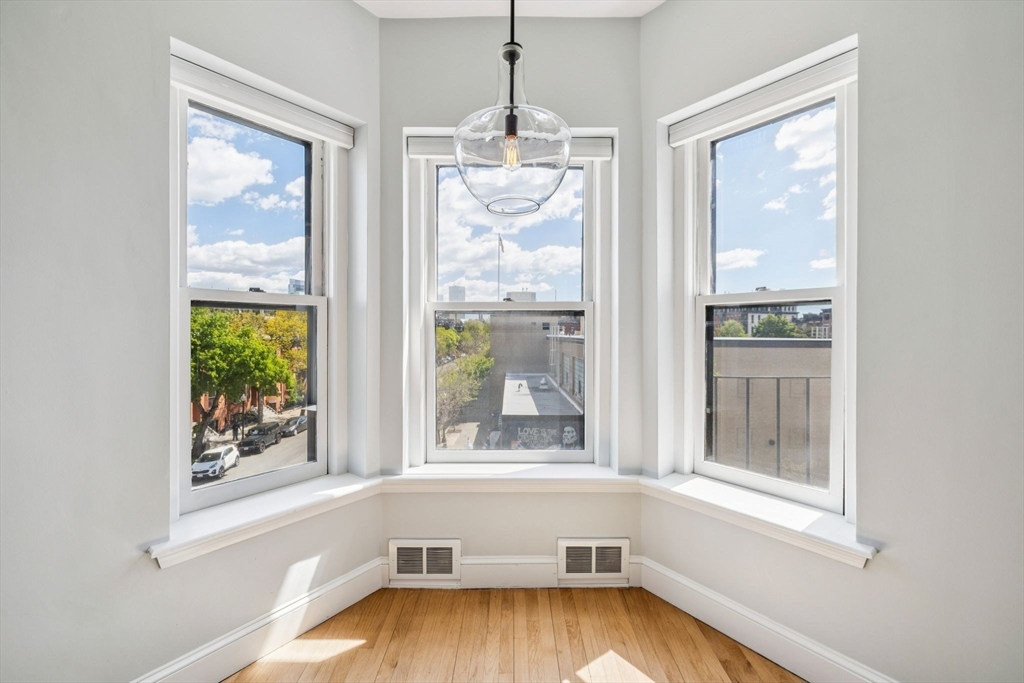 46 Dartmouth Street # 3