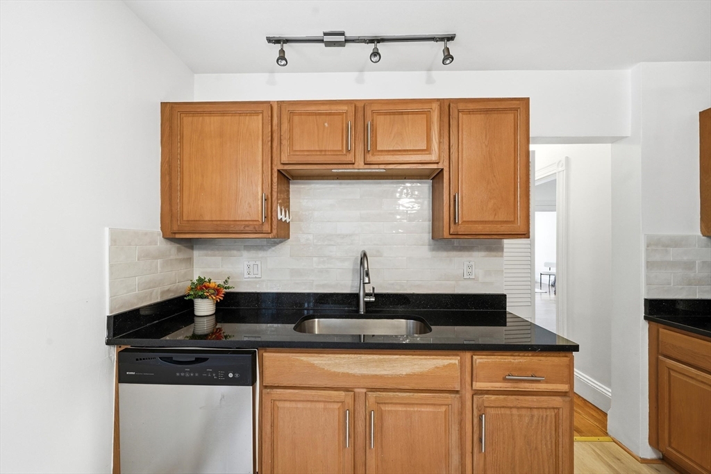 166 Chestnut St # 1