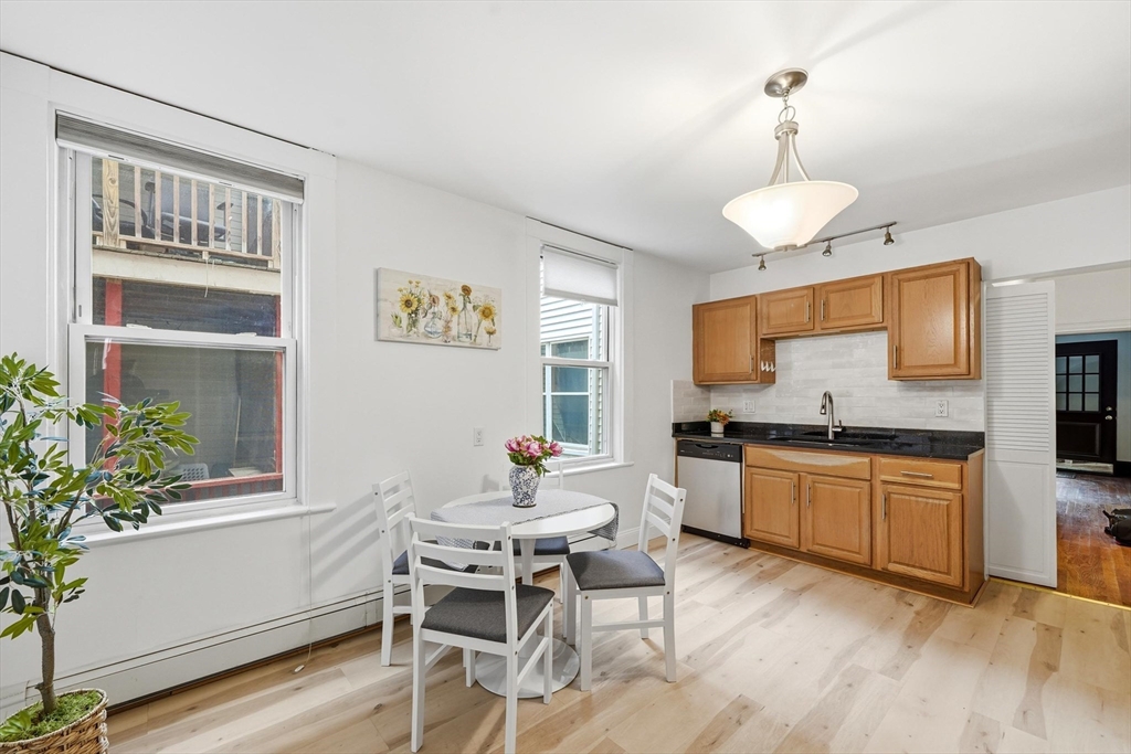 166 Chestnut St # 1