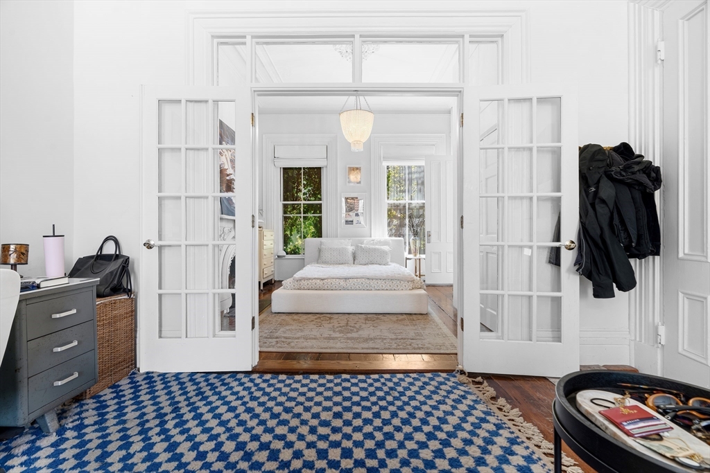 324 Shawmut Ave # 2