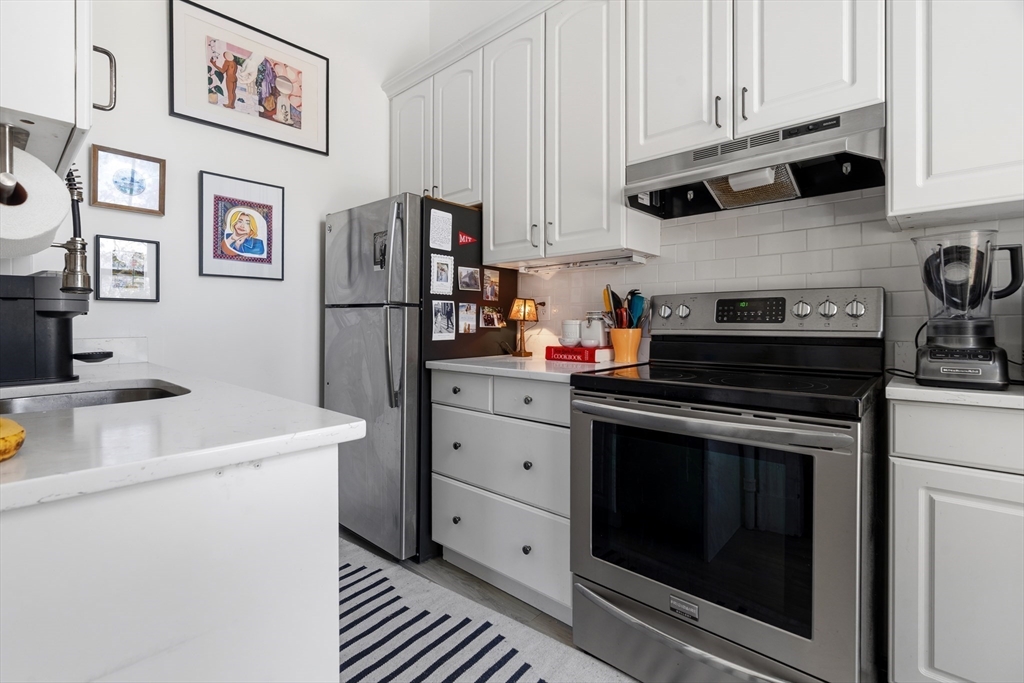 324 Shawmut Ave # 2