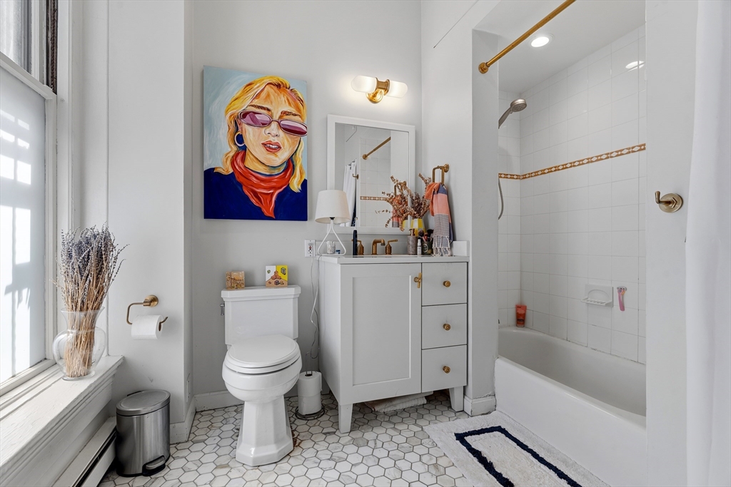 324 Shawmut Ave # 2