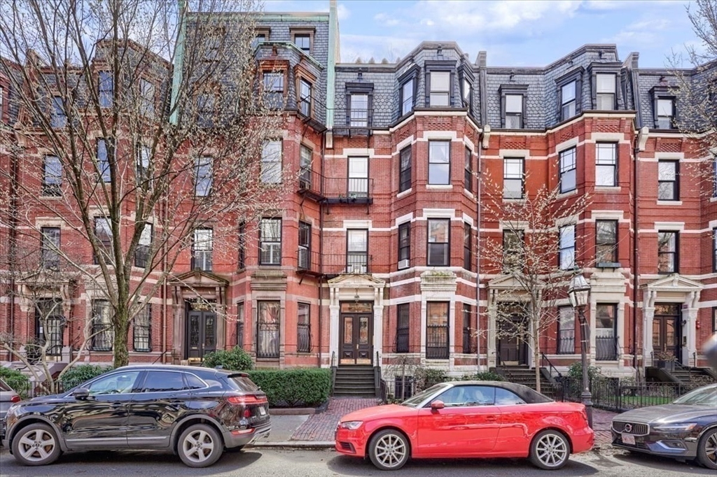 240 Marlborough St # 3R