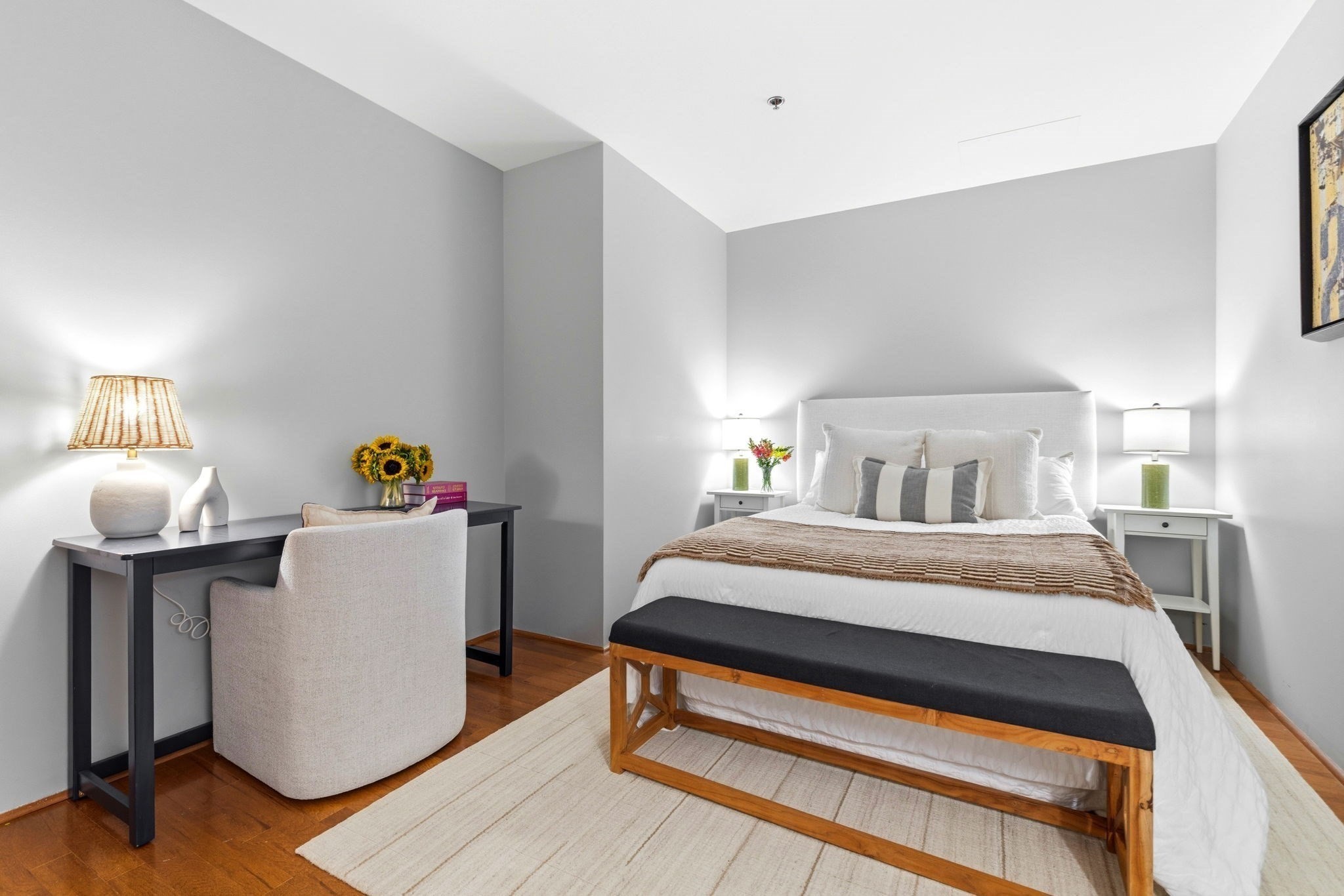 9 W Broadway # 322