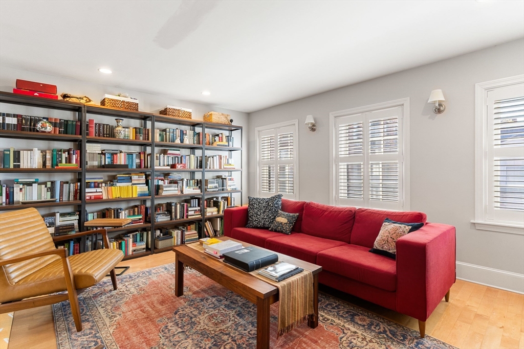 50 S Russell St # 3