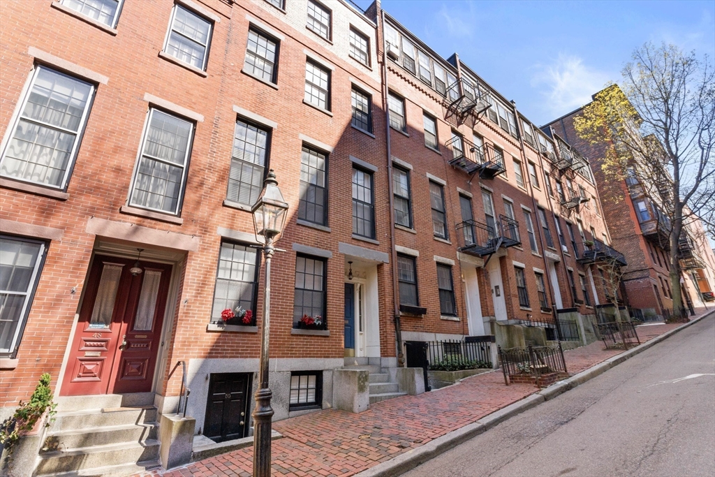 50 S Russell St # 3