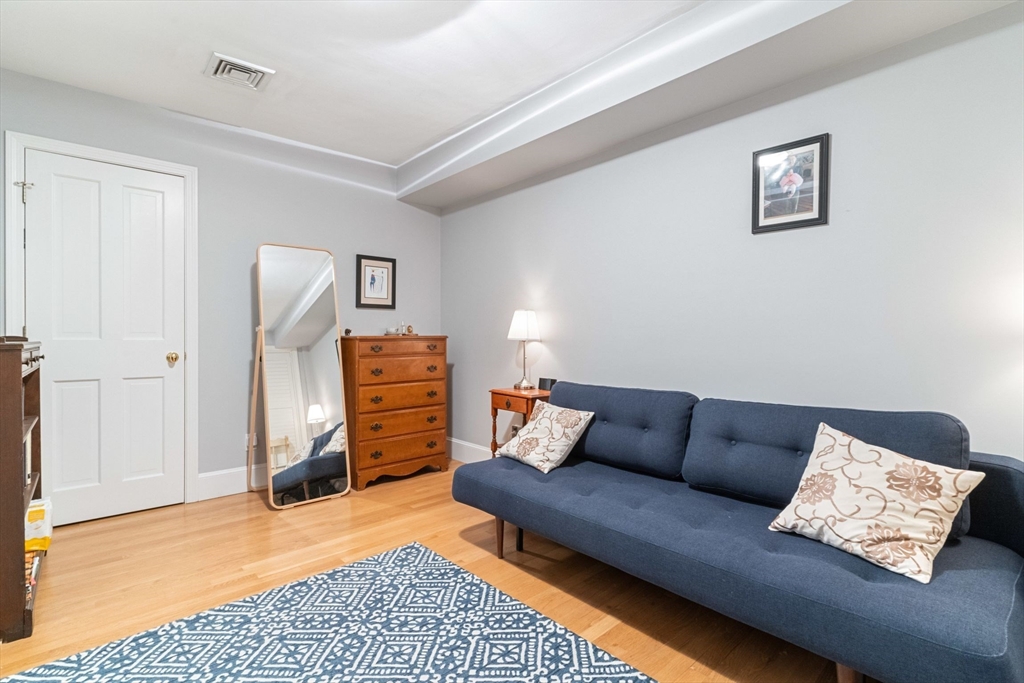 50 S Russell St # 3