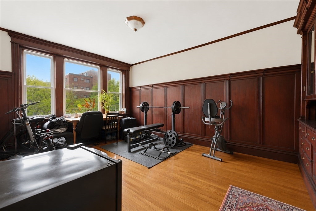 181 Harvard St # 2