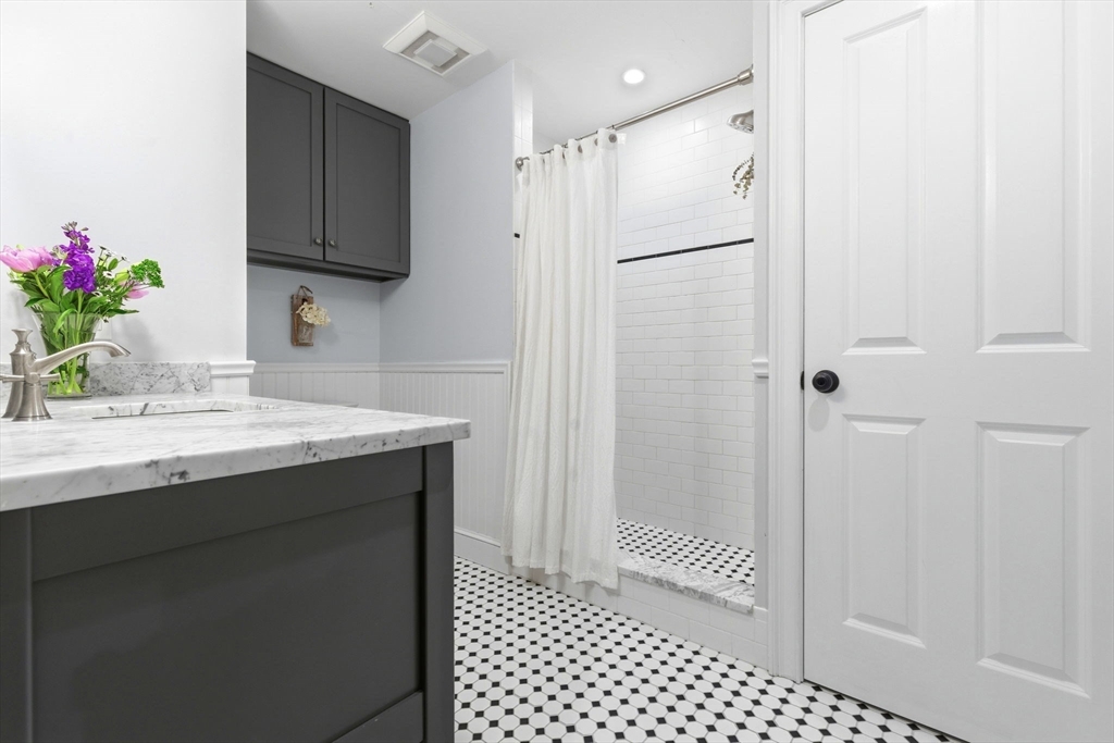 122 Fulton St # 5