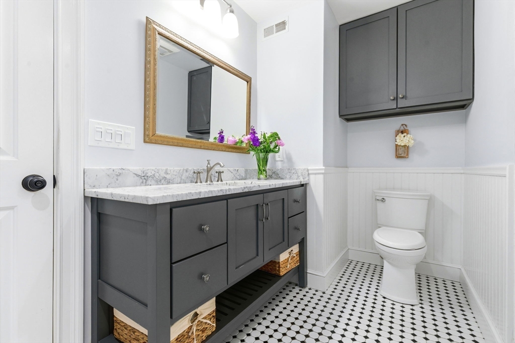 122 Fulton St # 5