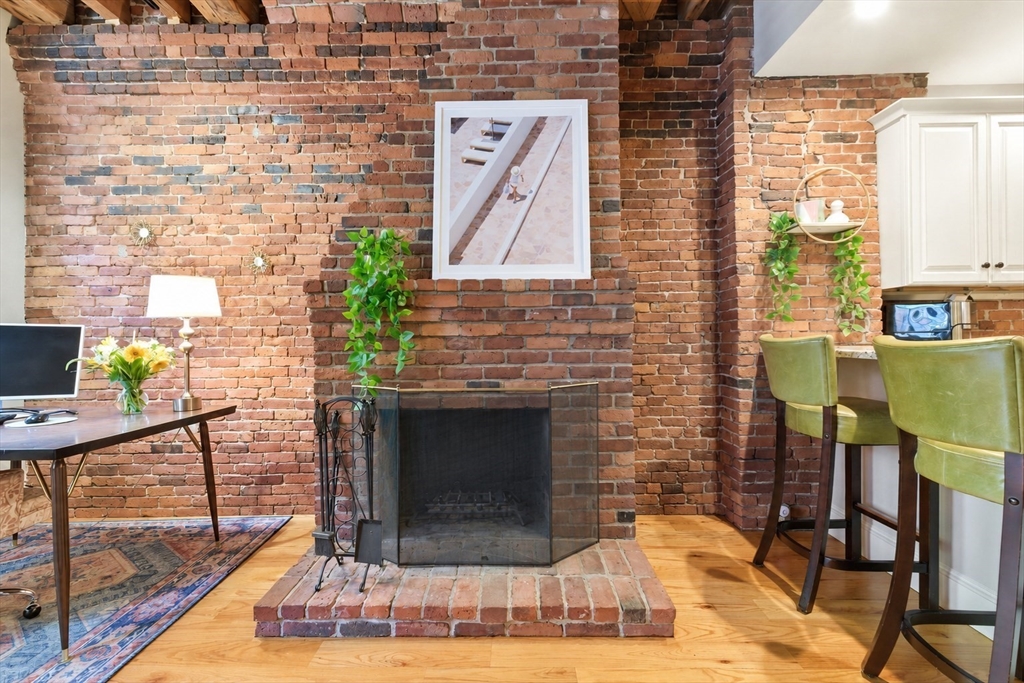 122 Fulton St # 5