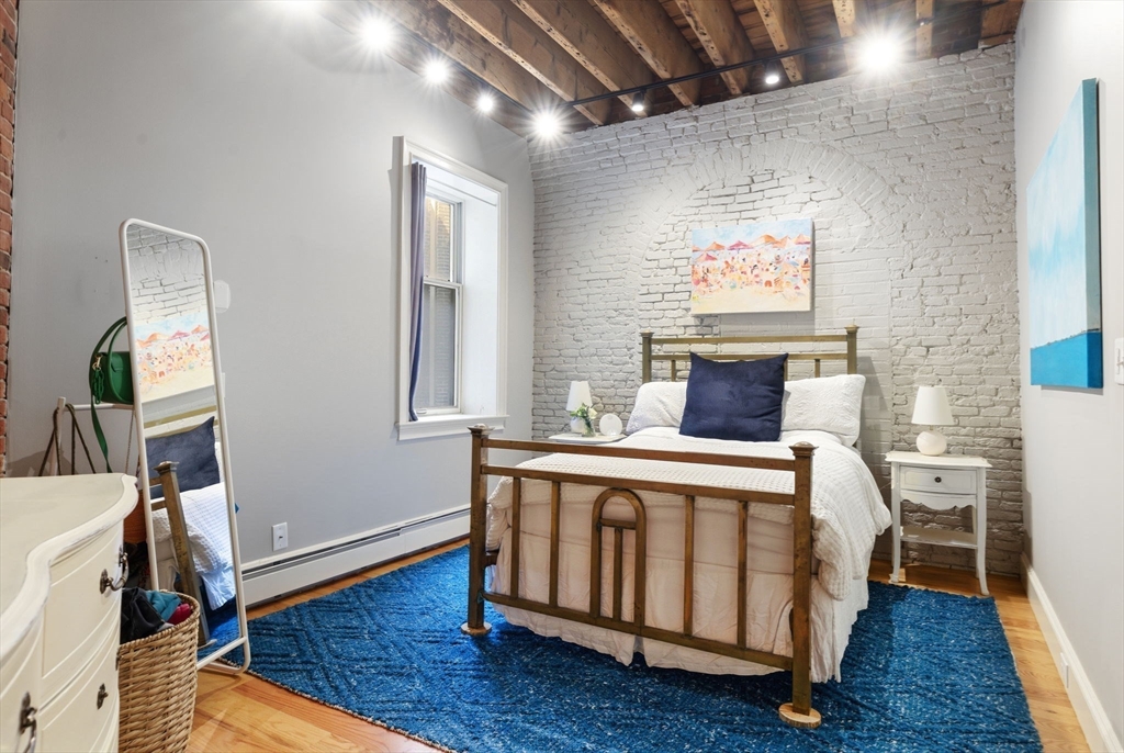122 Fulton St # 5