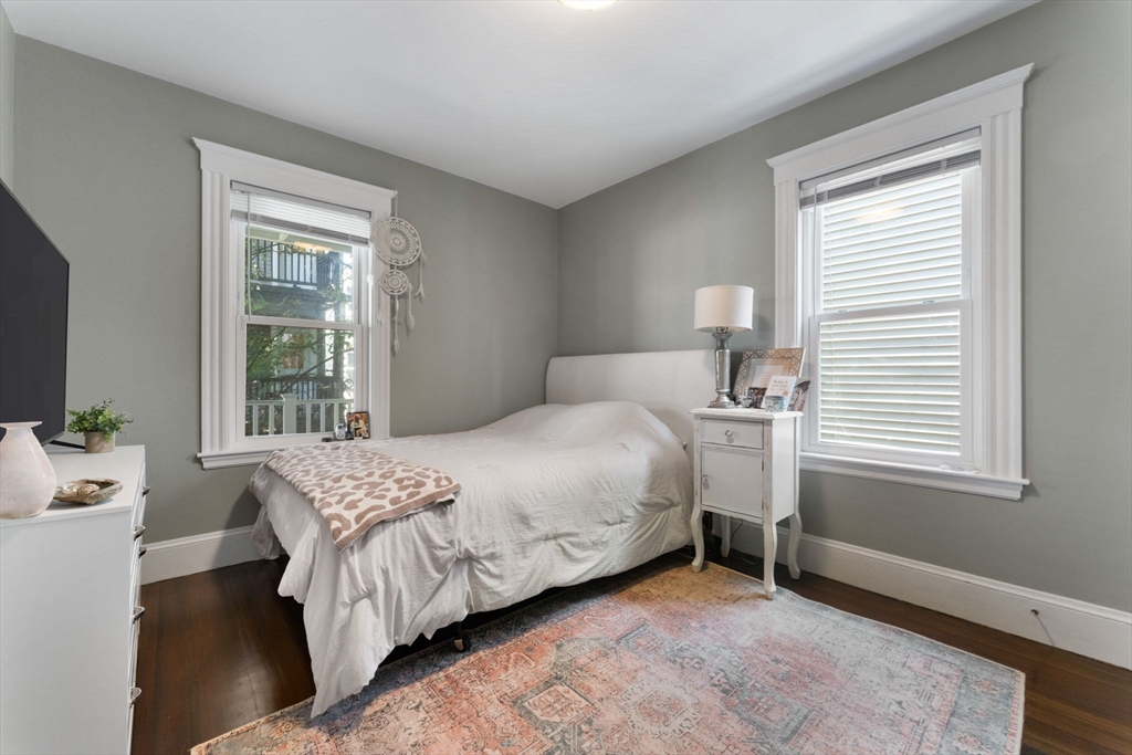 16 Hallam Street # 1