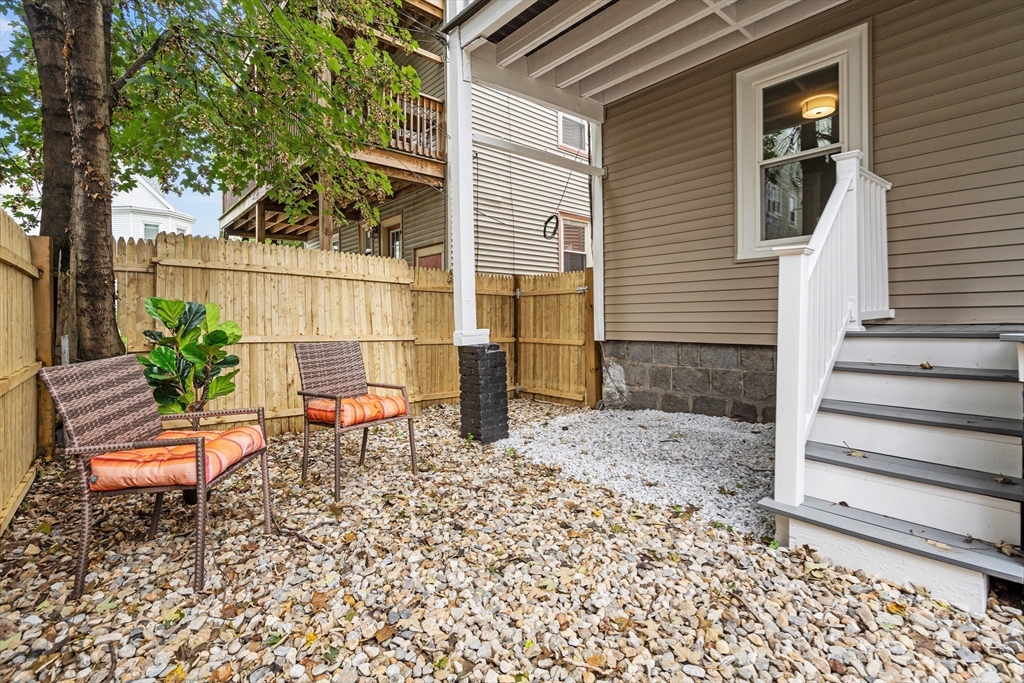 16 Hallam Street # 1
