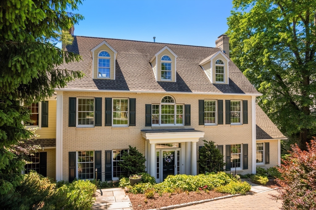 99 Huntington Rd