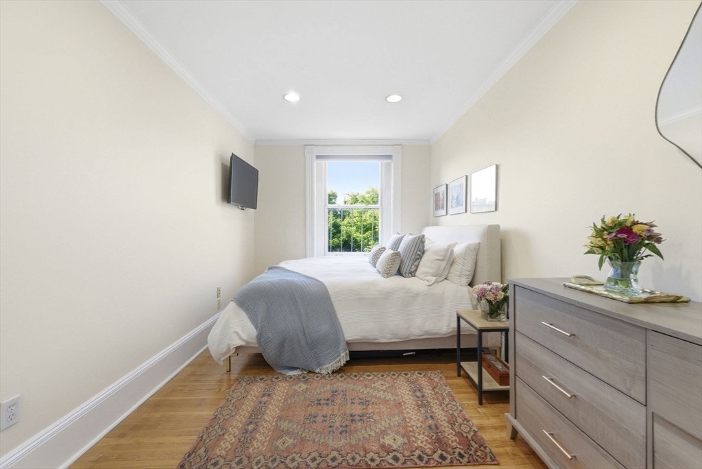 320 Commonwealth Avenue # 41