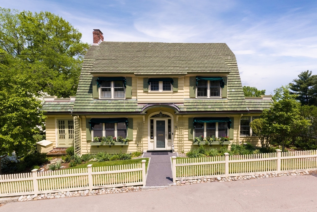 20 Moss Hill Rd