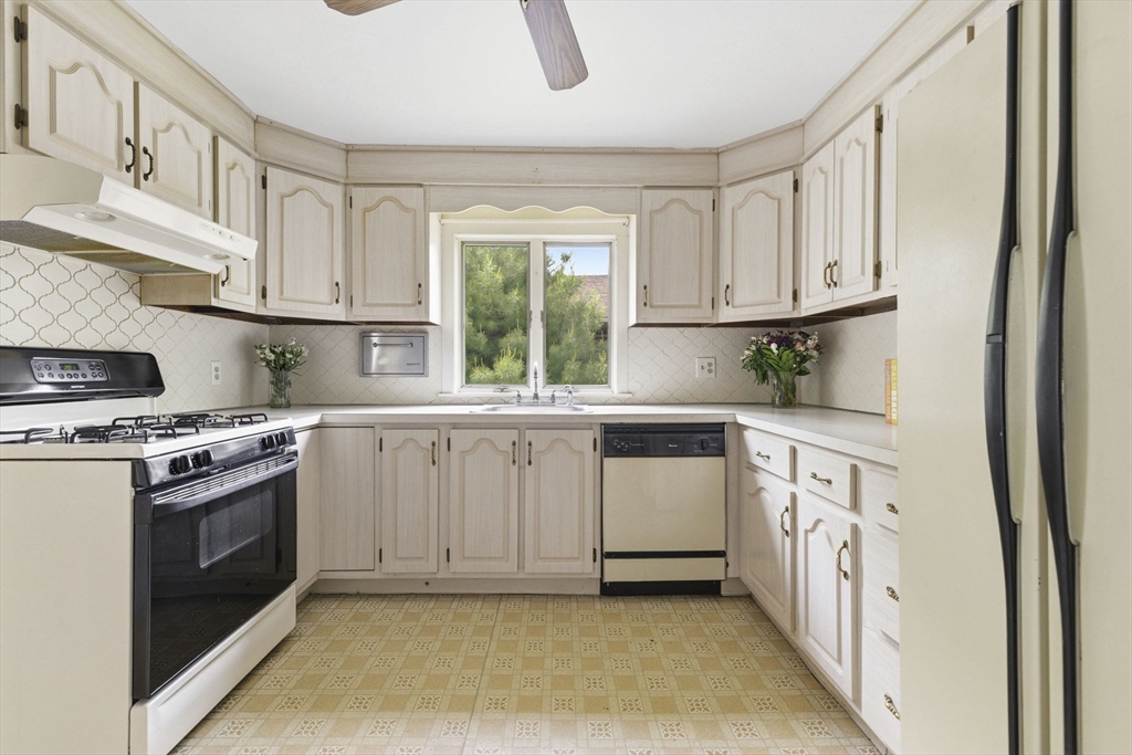 231 Moss Hill Rd