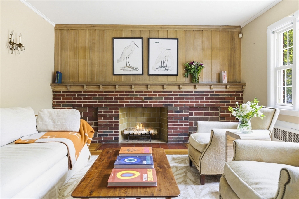 231 Moss Hill Rd