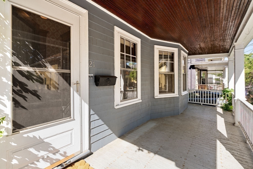 21 Kingsboro Park # 1