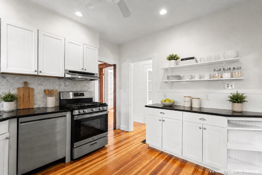 21 Kingsboro Park # 1