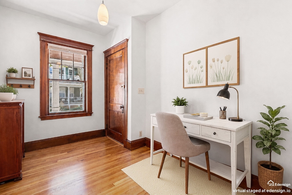 21 Kingsboro Park # 1