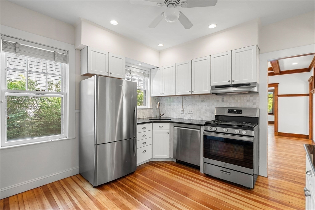 21 Kingsboro Park # 1